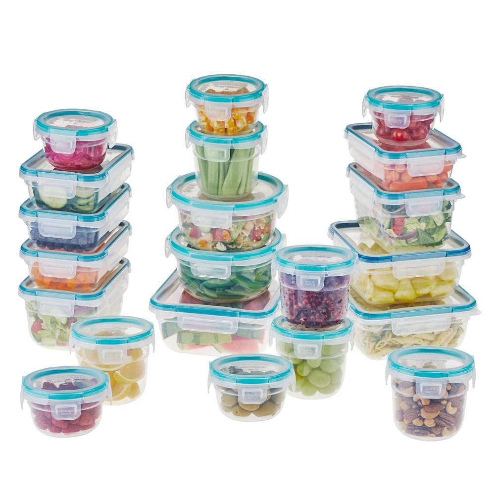 Snapware: the 21-piece set, everything out at once