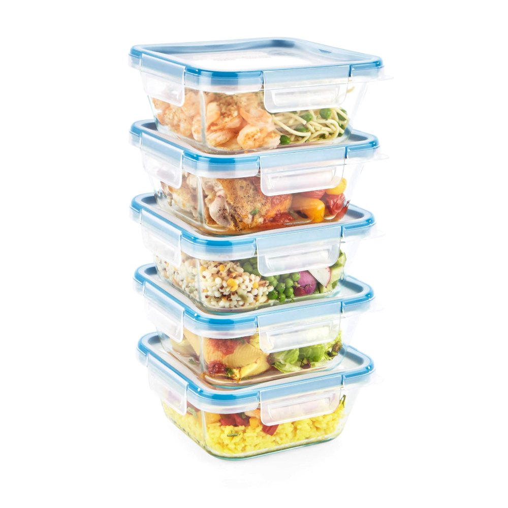 Snapware production: plastic that keeps its shape